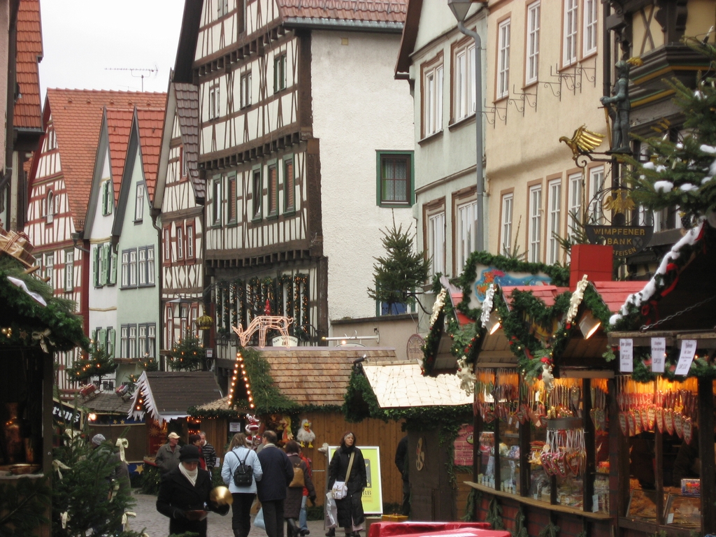 木組みの町並みのフリー写真と小旅行ギャラリー ドイツ留学 旅行 生活のゲート Bundestor