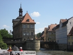 旧市庁舎と橋