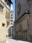 大聖堂と旧宮殿の小路