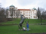 ツェレ城と馬の像