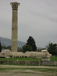 ゼウス神殿の倒れた円柱