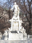 モーツァルトの像